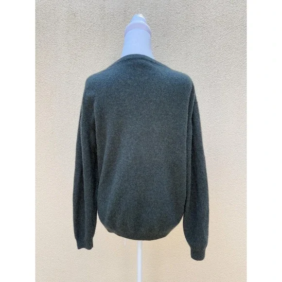Pronto-Uomo v-neck knitted gray cashmere sweater